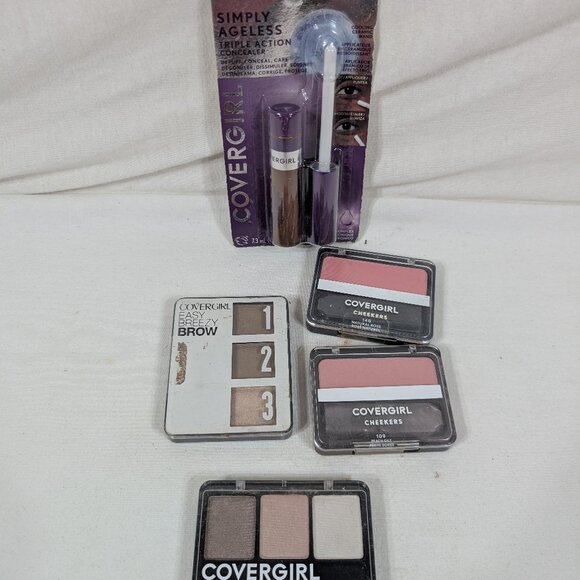 Covergirl Makeup Assorted Bundle - Picture 1 of 4